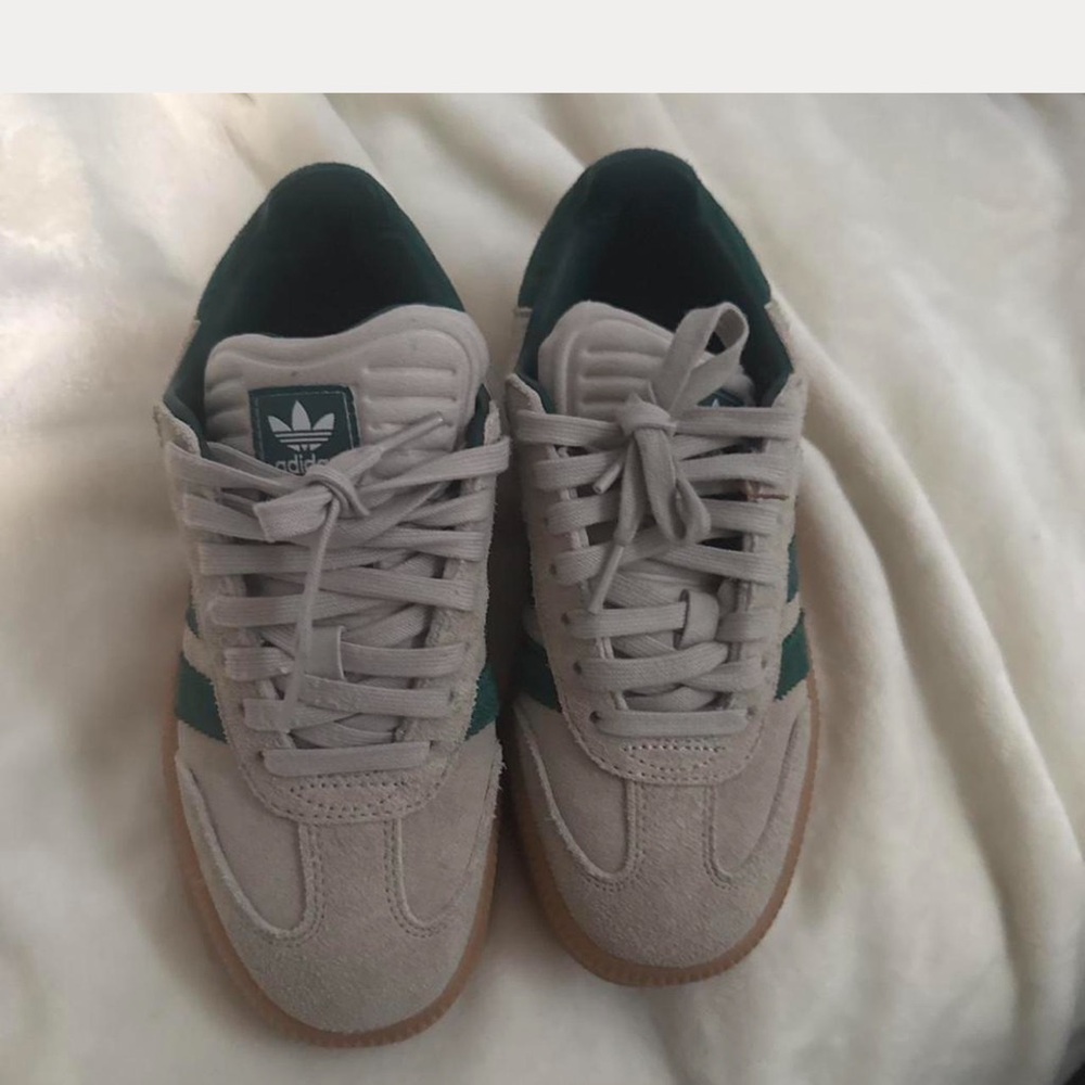 adidas Men’s Light Gray Suede Sneakers with Green Accents